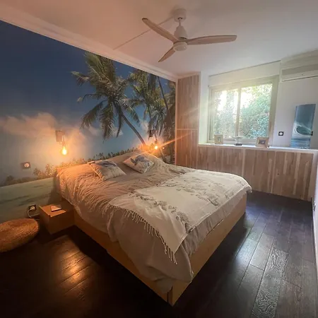 Centre Vue Avec Piscine Pour Famille, Couple D'amis Pas De Groupes De Jeunes Autorises Appartement *