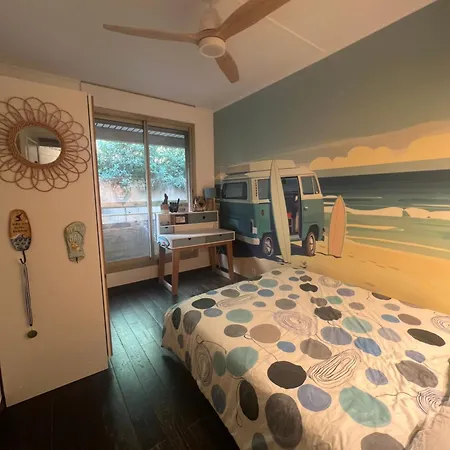 Centre Vue Avec Piscine Pour Famille, Couple D'amis Pas De Groupes De Jeunes Autorises Appartement