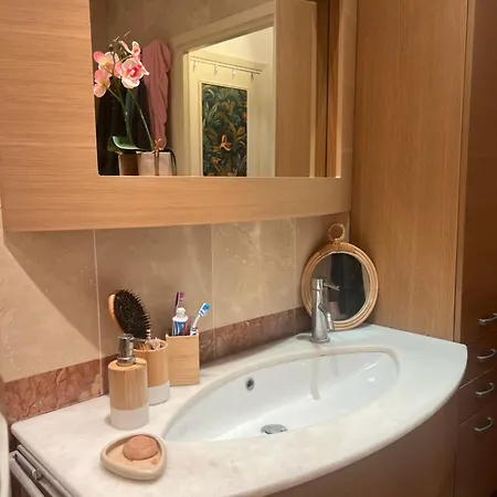 Apartament Centre Vue Avec Piscine Pour Famille, Couple D'amis Pas De Groupes De Jeunes Autorises *
